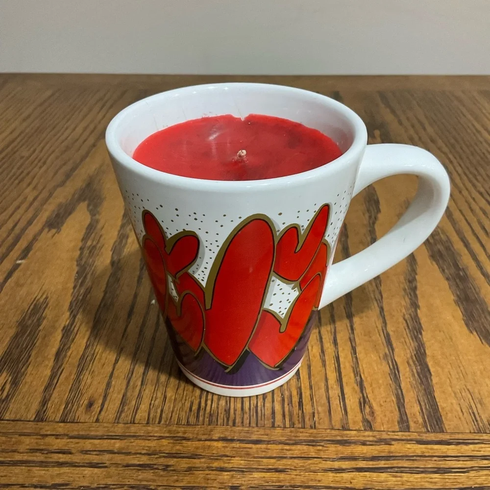 Red, Purple & White Valentine Heart Mug Candle Vanilla scented
